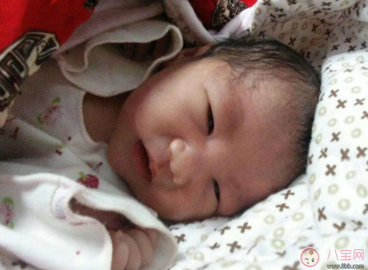 妈妈第一次看到自己生的宝宝是什么感觉 妈妈第一次看到自己生的宝宝是什么感觉(图3)