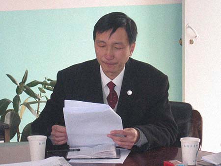 施忠权 简历图片 施忠权 简历 - 名人简历(图1)