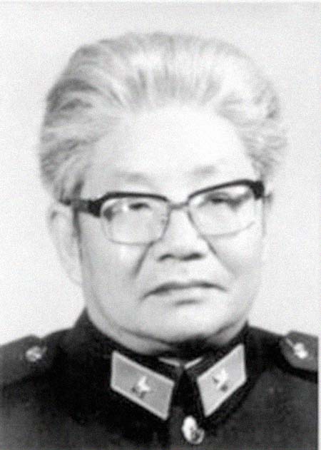 任萍 简历 - 名人简历(图1)