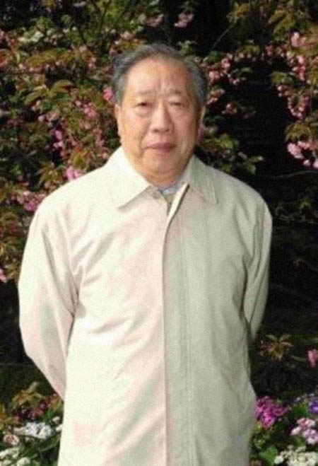 张圣道 简历图片 张圣道 简历 - 名人简历(图1)