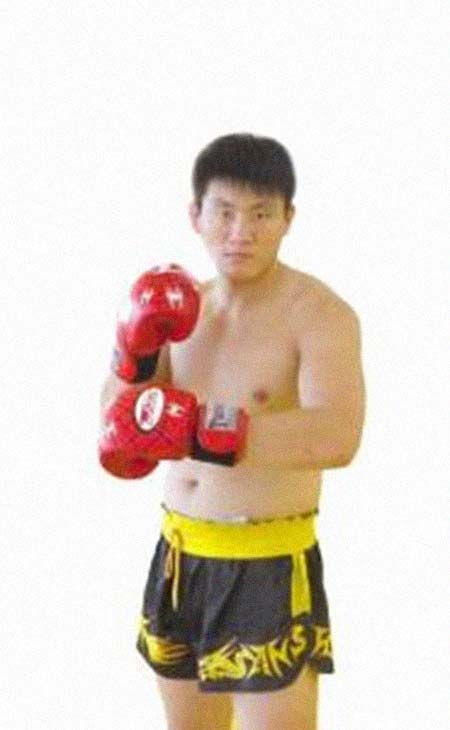石洪坚 简历图片 石洪坚 简历 - 名人简历(图1)