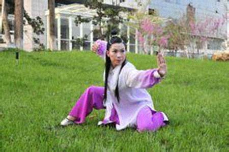 覃侠 简历图片 覃侠 简历 - 名人简历(图1)