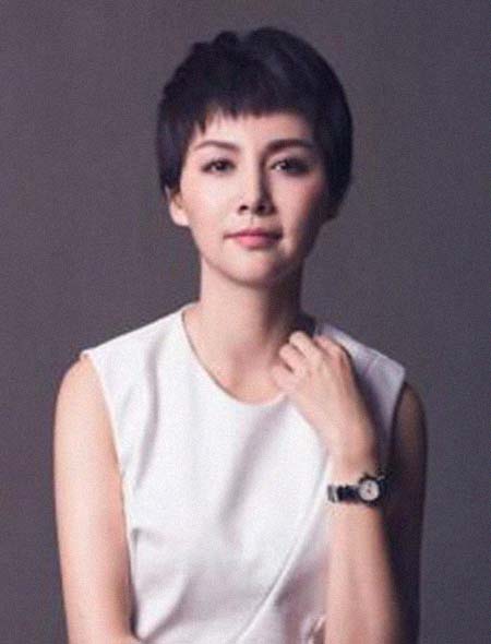 李筱懿 简历图片 李筱懿 简历 - 名人简历(图1)